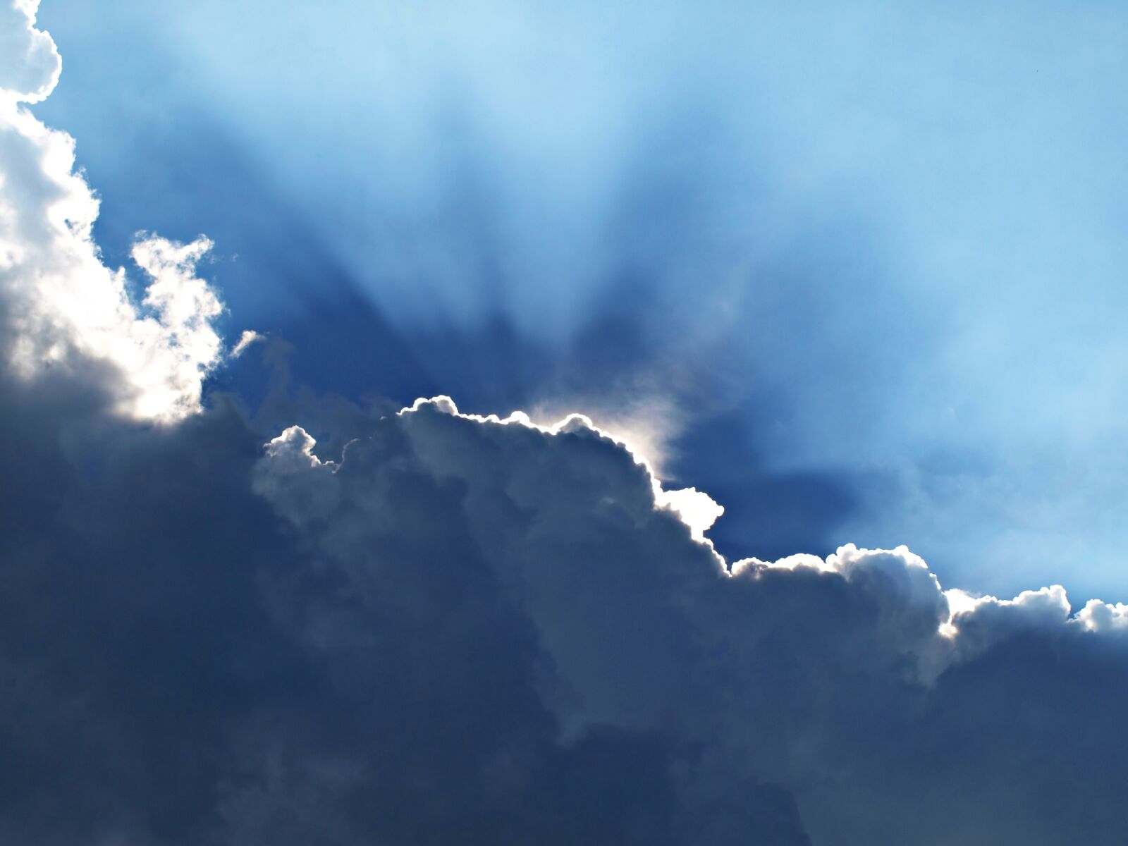 Olympus E-510 (EVOLT E-510) sample photo. Sky, clouds, blue photography