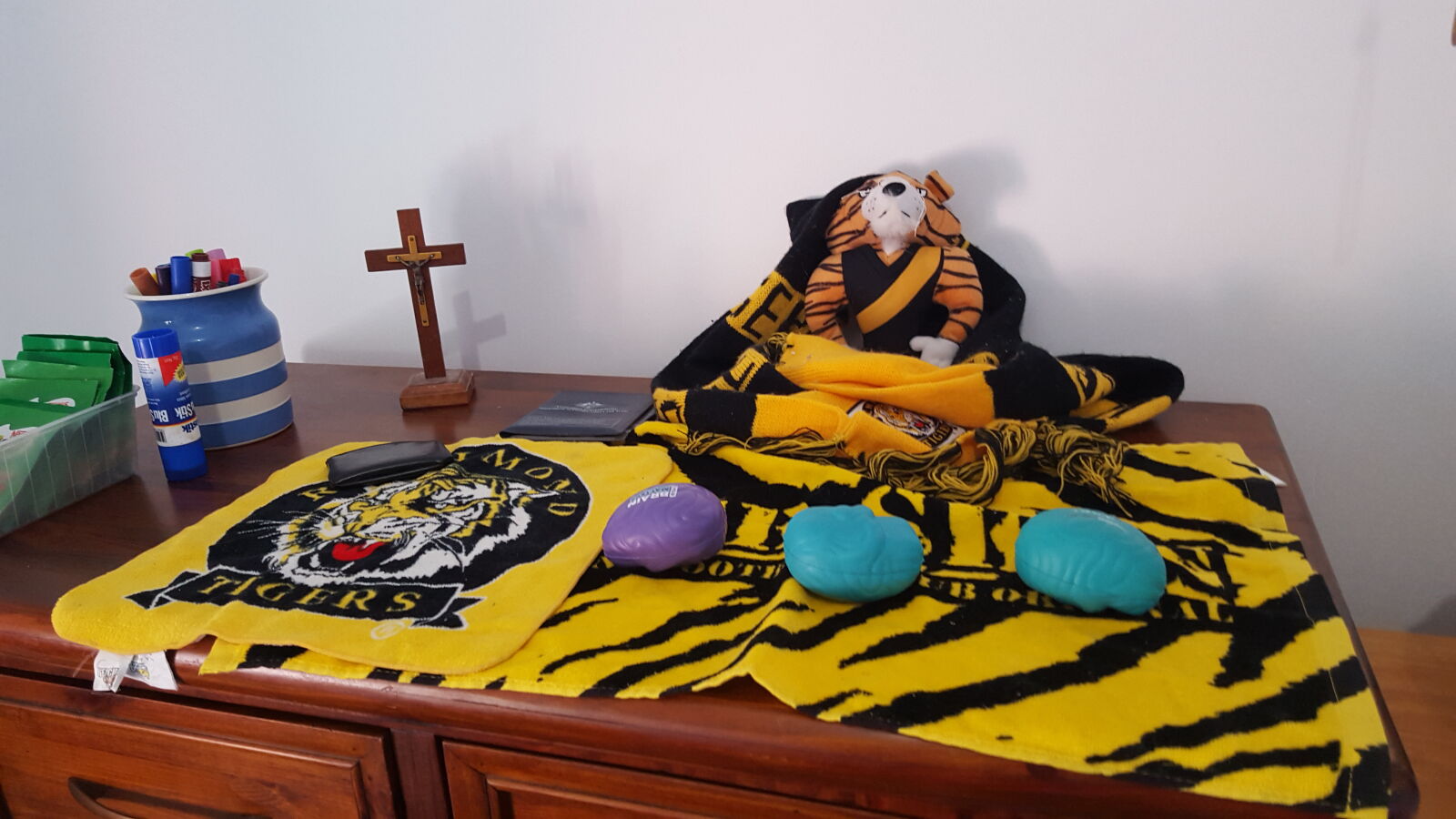 Samsung Galaxy S6 sample photo. Gear, tiger photography