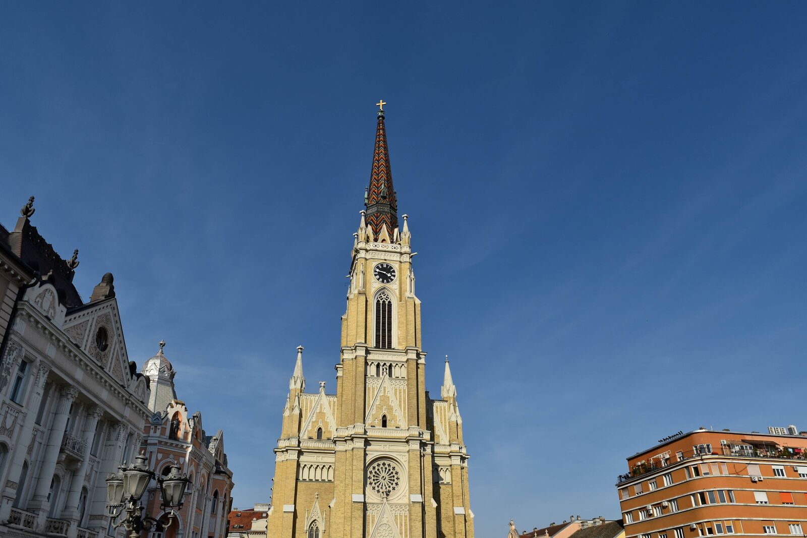 Nikon D5500 sample photo. Downtown, tourist attraction, cathedral photography