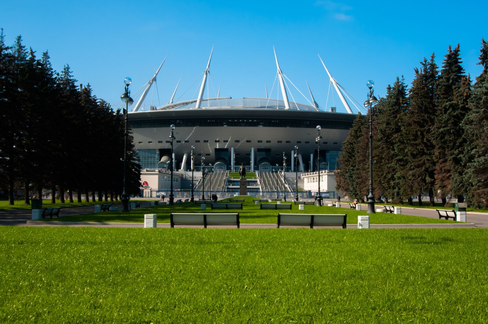Nikon D300S sample photo. Architecture, grass, lawn photography
