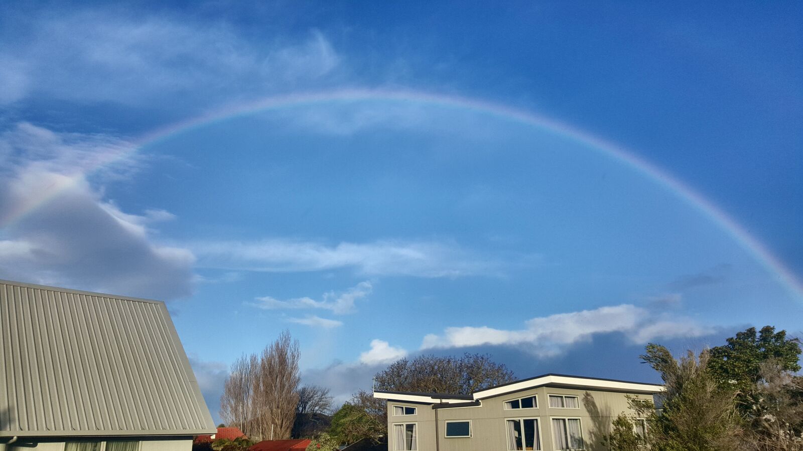 Samsung Galaxy Note5 sample photo. New zealand, rainbow, buildings photography
