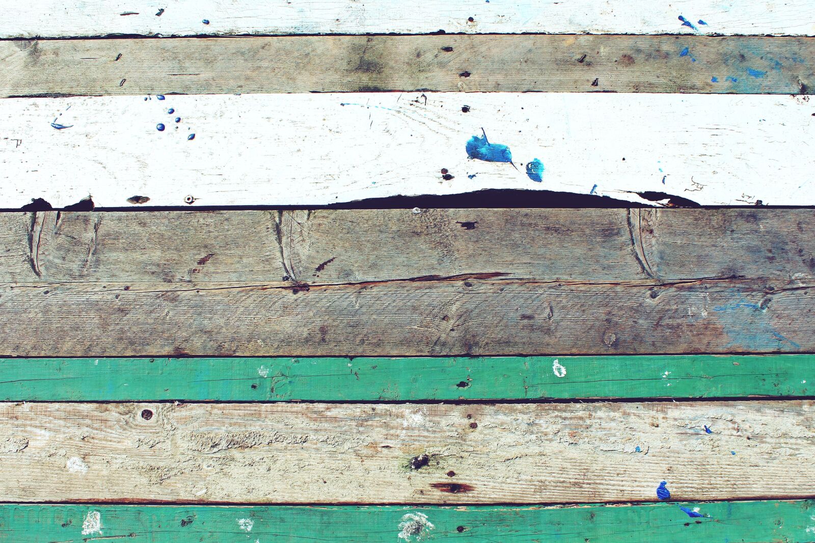 Canon EOS 1200D (EOS Rebel T5 / EOS Kiss X70 / EOS Hi) sample photo. Wooden slats, battens, wood photography