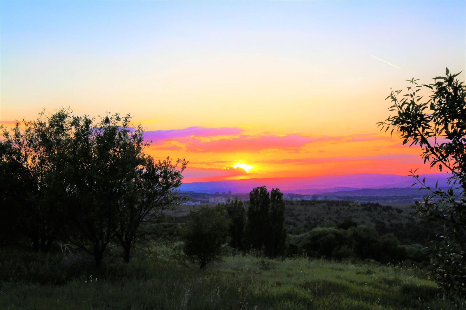 Canon EF 24-105mm F4L IS USM sample photo. Sunset, in the evening photography