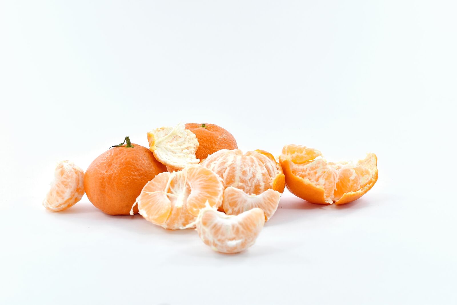 Nikon D5500 sample photo. Fruit, mandarin, orange peel photography