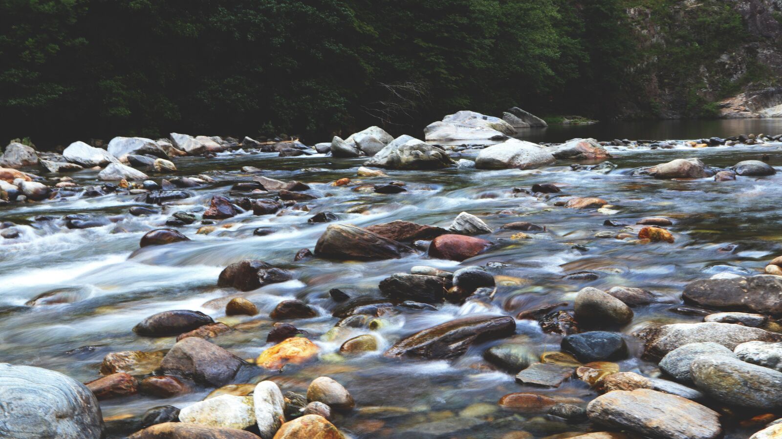 Canon EOS 80D + Canon EF 24-105mm F4L IS USM sample photo. River, water, blue photography