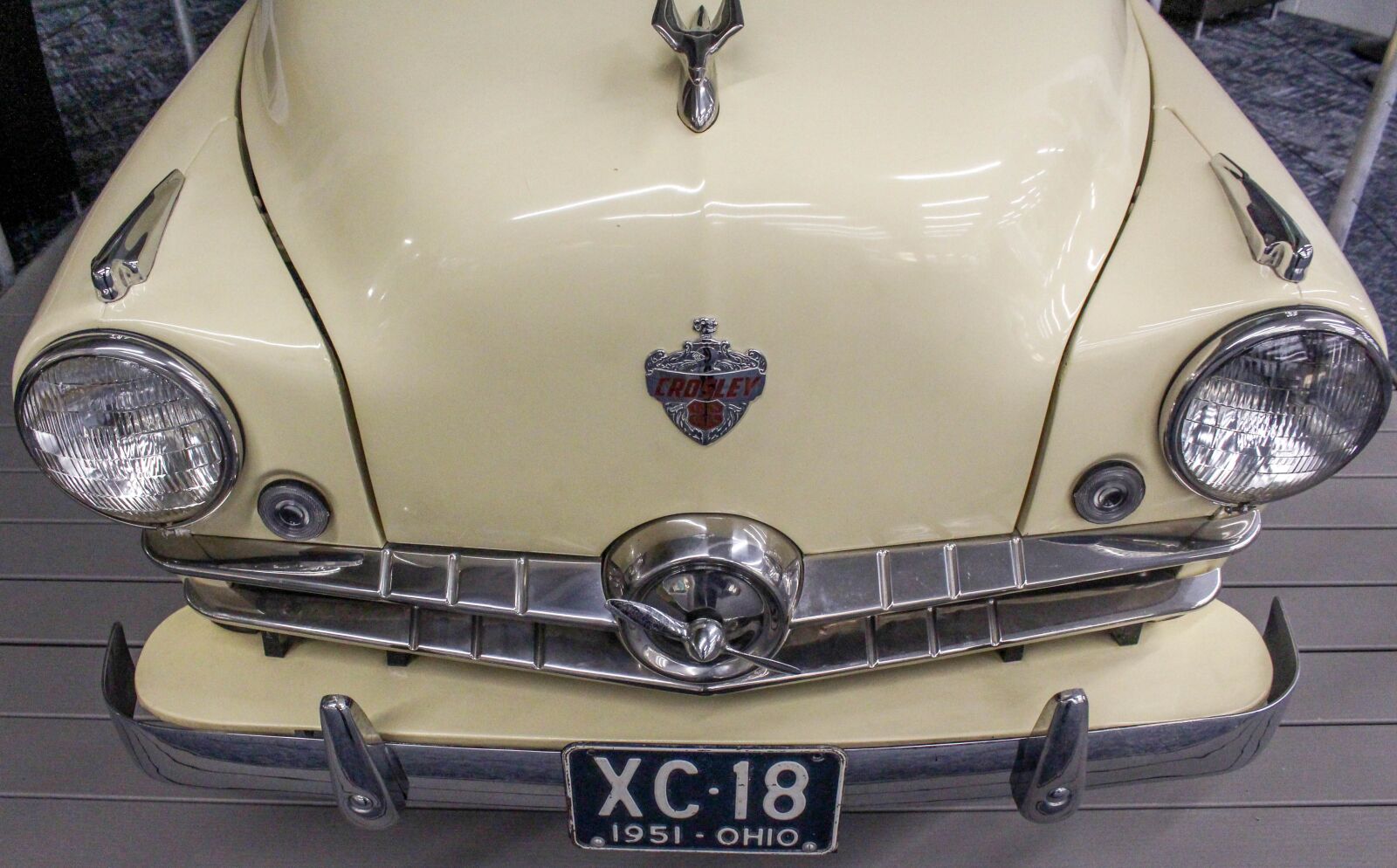 Canon EOS 700D (EOS Rebel T5i / EOS Kiss X7i) sample photo. Car, chrome, headlight photography