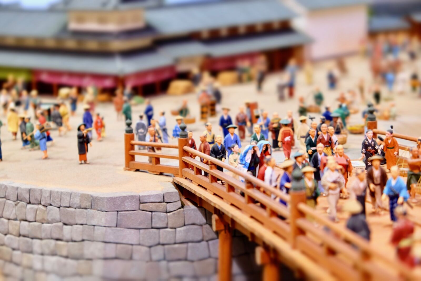 Fujifilm X-T10 sample photo. Figure, miniature, town photography