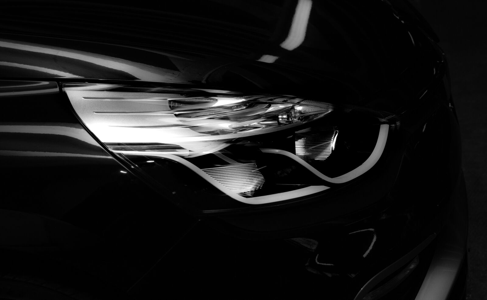 Canon EF-S 18-200mm F3.5-5.6 IS sample photo. Car, vehicle, race photography