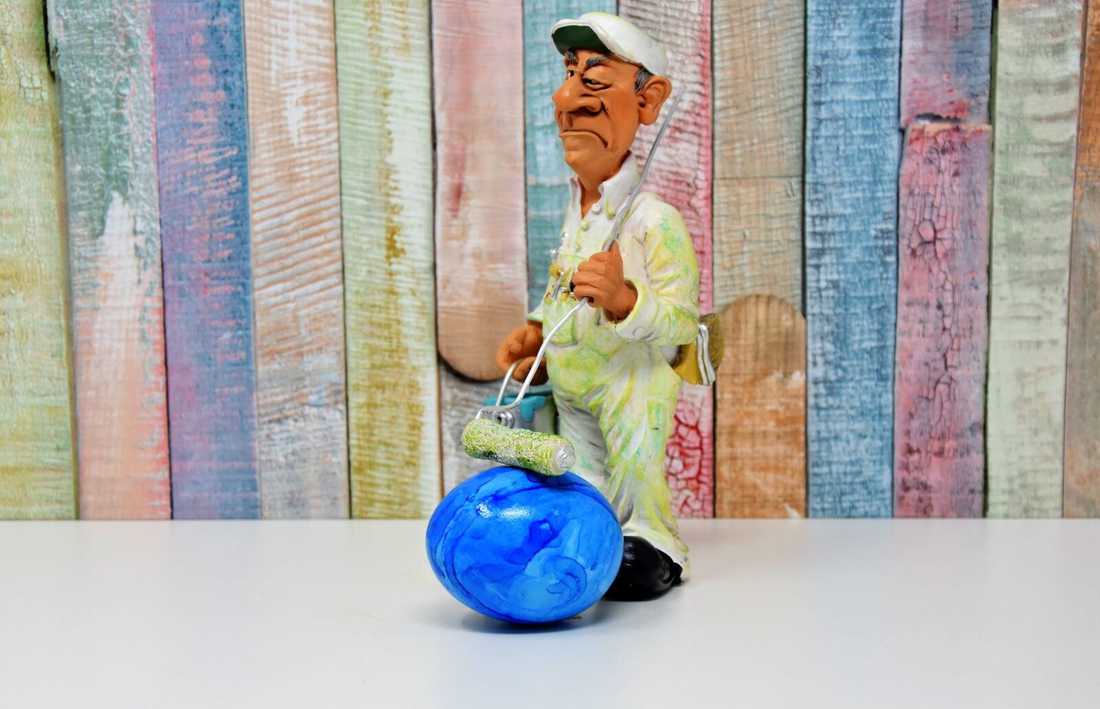 Nikon D7200 sample photo. Painter, lackierer, easter egg photography