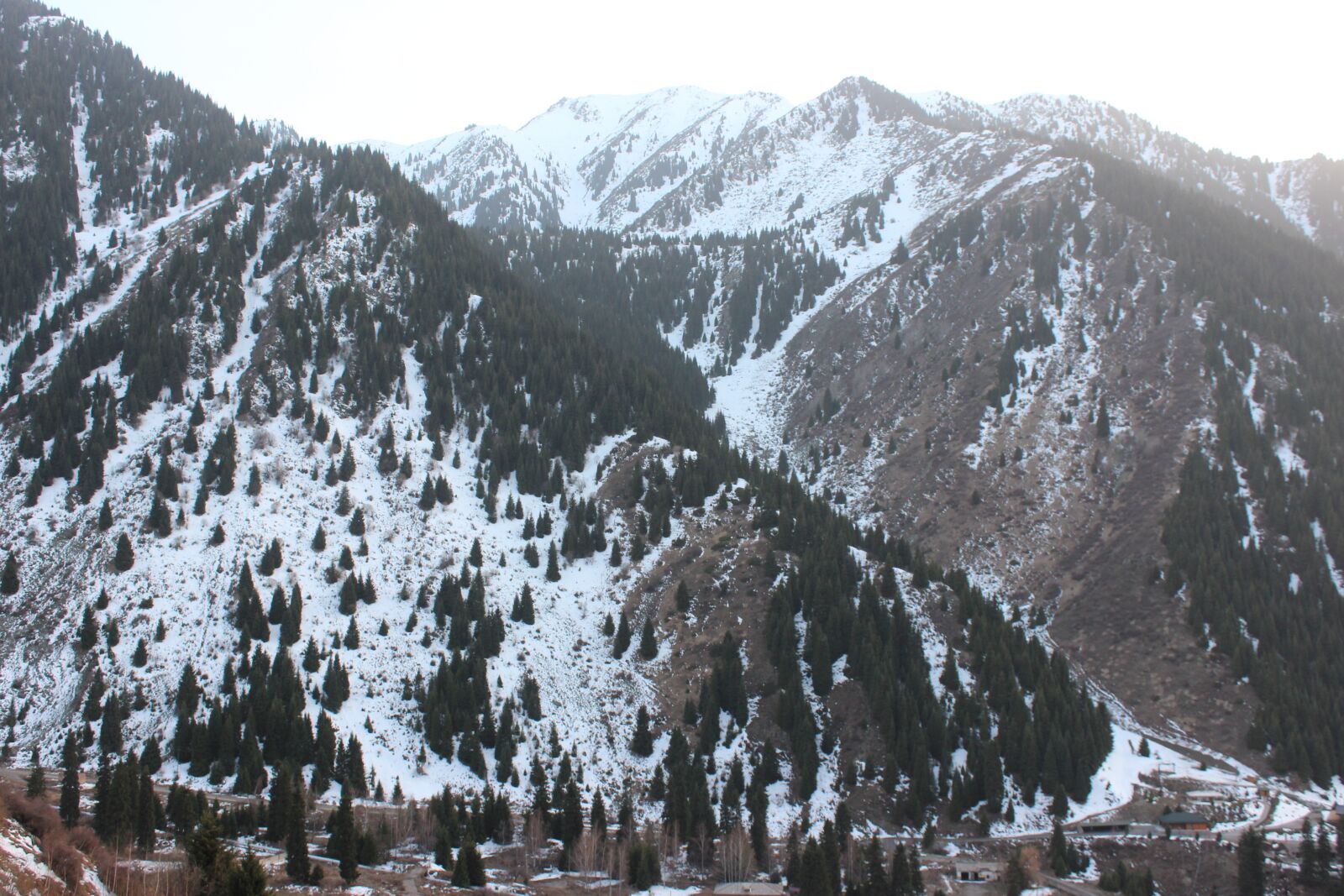 Canon EOS 600D (Rebel EOS T3i / EOS Kiss X5) sample photo. Snow, mountain, winter photography