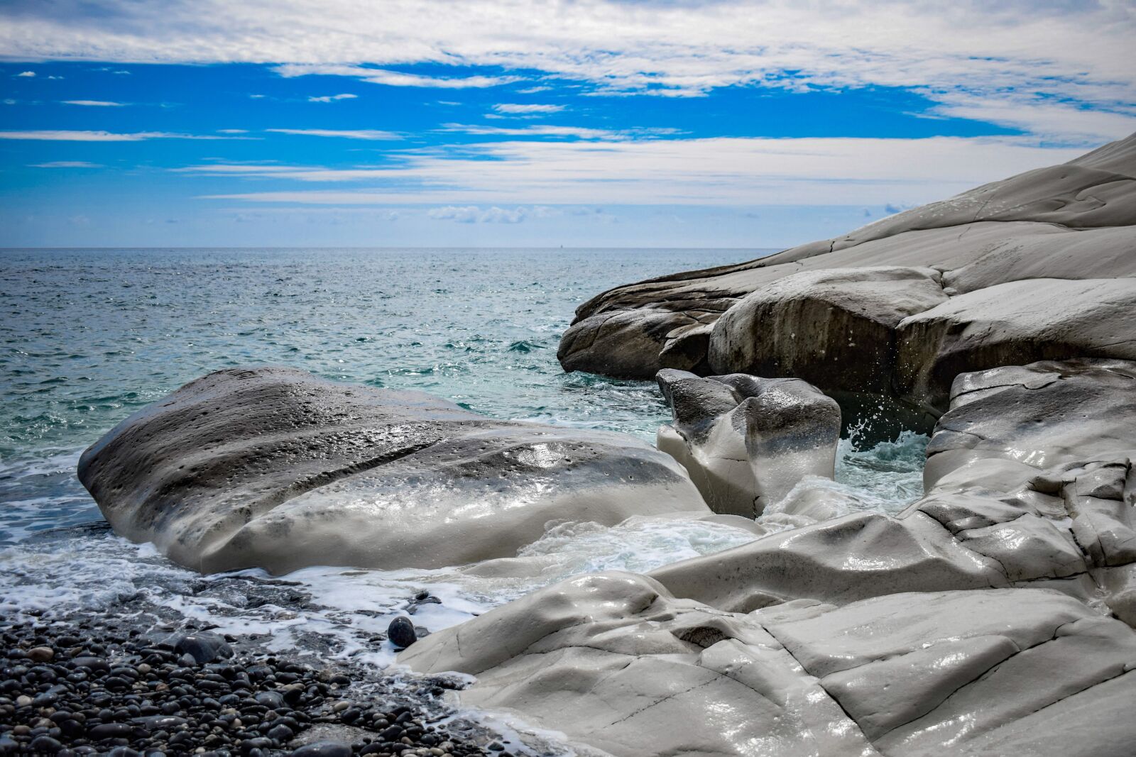 Nikon D3300 sample photo. Pebble beach, nature, sea photography