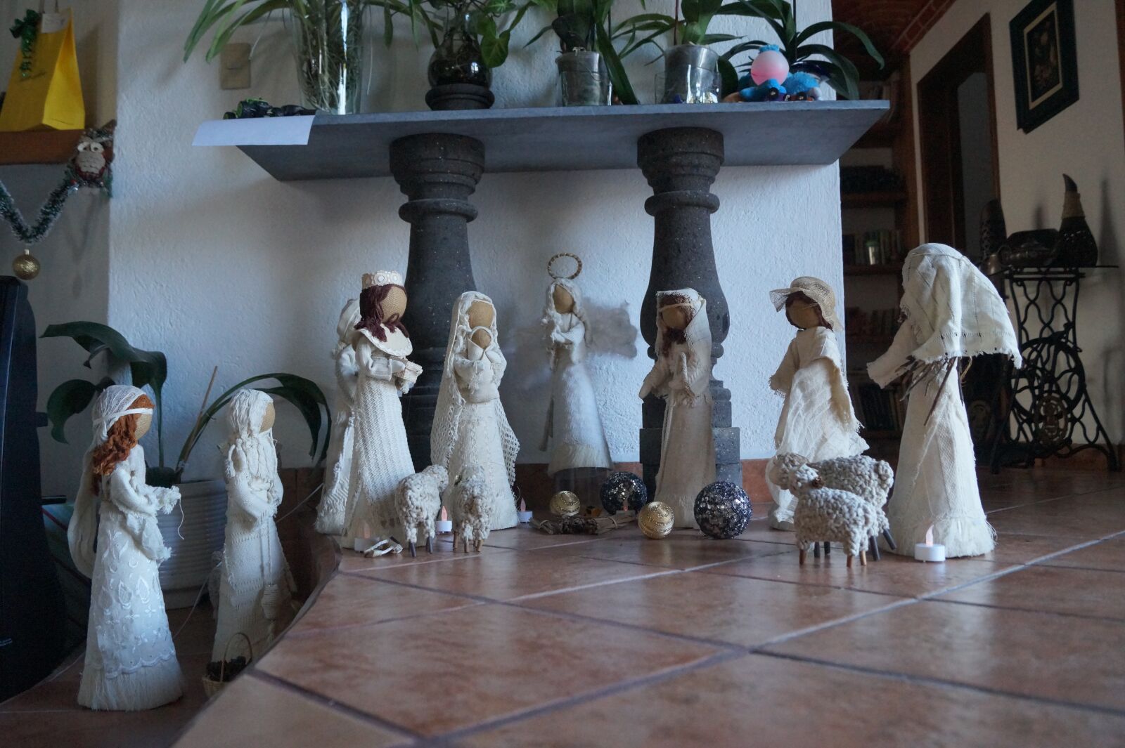 Sony DT 18-55mm F3.5-5.6 SAM II sample photo. Nativity, set, christmas photography