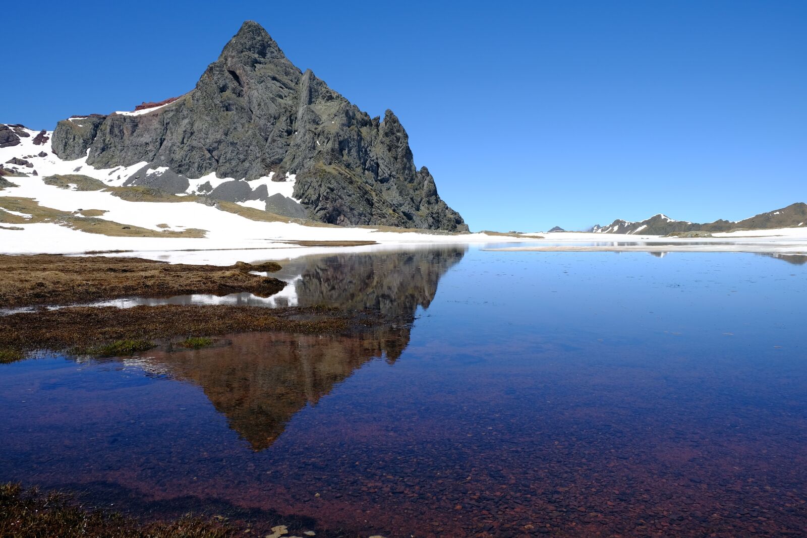 Fujifilm X-T1 sample photo. Pyrenees, peak, mountain photography