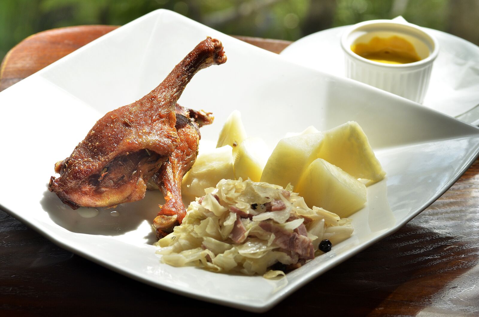 Nikon D7000 sample photo. Food, lunch, outside photography