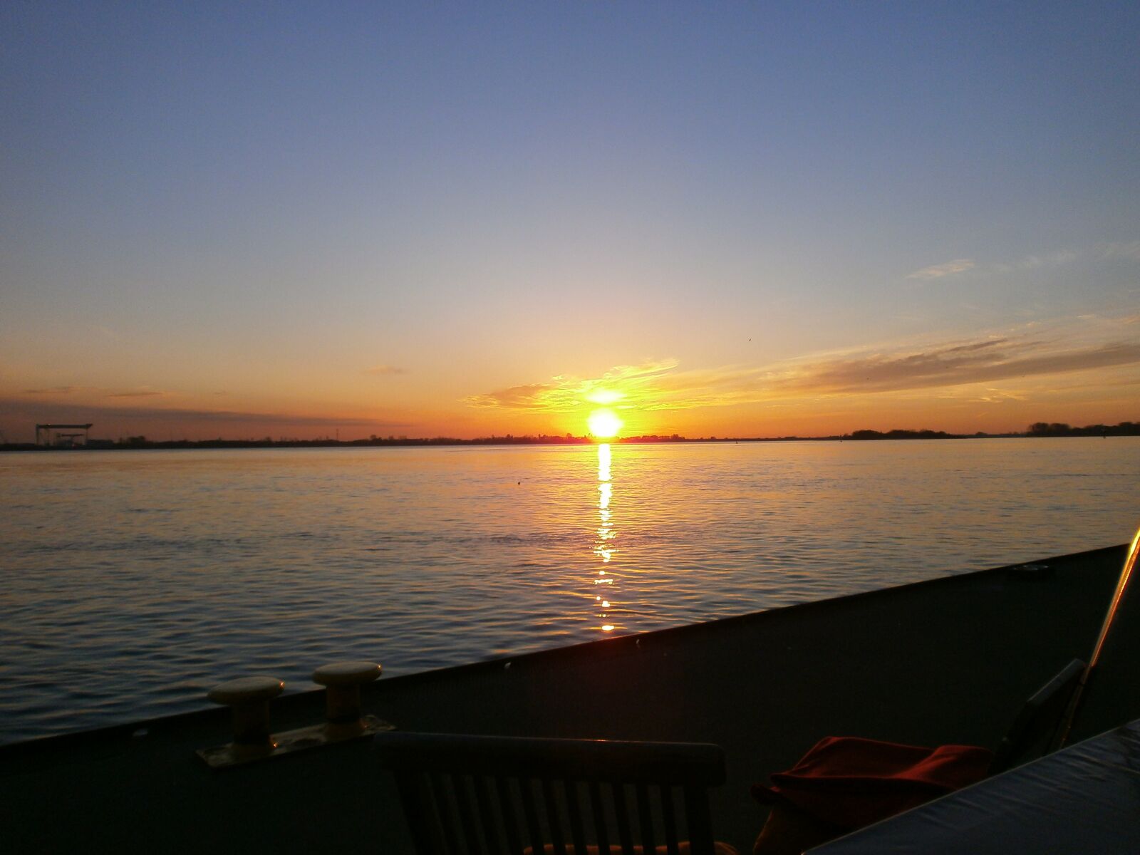 Olympus VG110,D700 sample photo. Sunset, river, hamburg photography