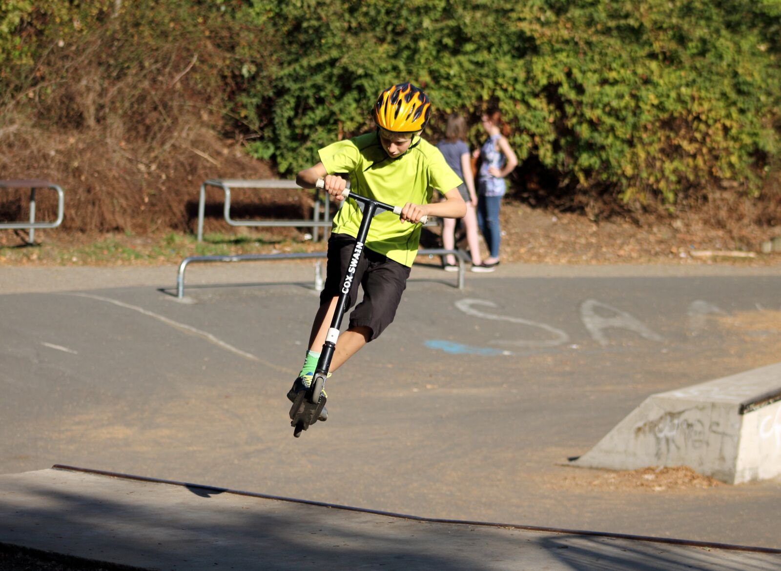 Canon EOS 1100D (EOS Rebel T3 / EOS Kiss X50) sample photo. Skate park, inline skates photography