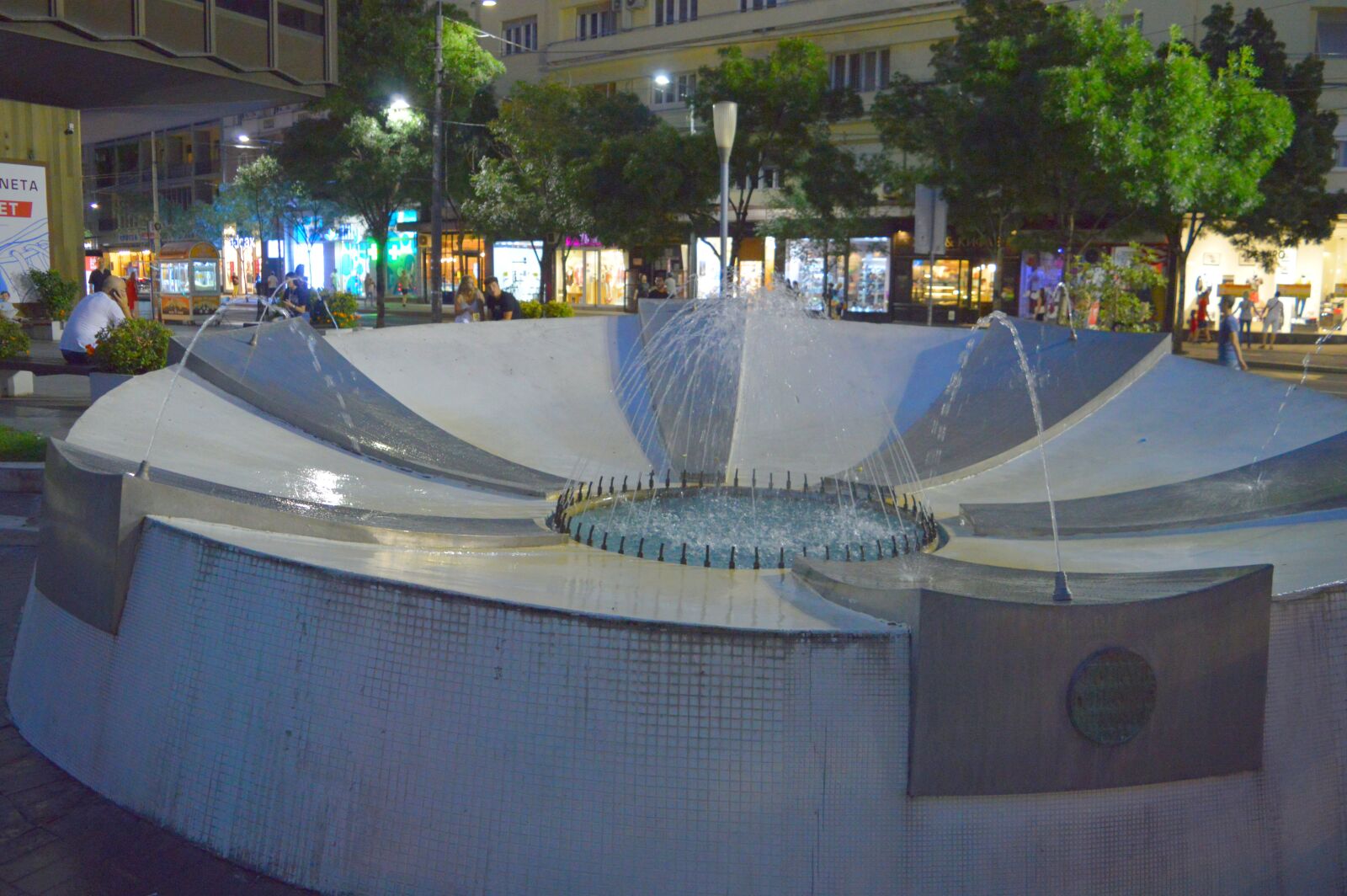 Nikon D3200 sample photo. Fountain, drinking fountain, belgrade photography