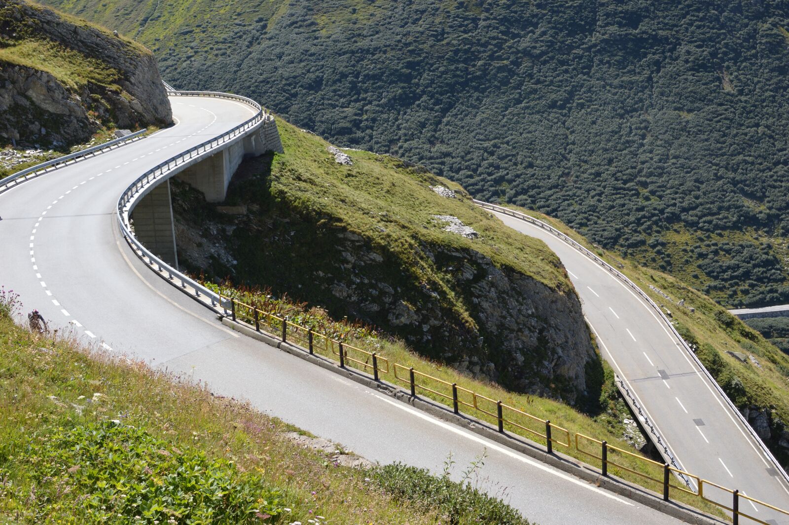 Nikon D3200 sample photo. Switzerland, winding roads, alps photography
