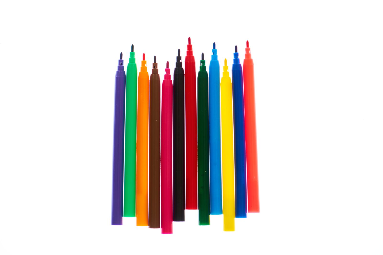 Sony a7R II sample photo. Pens, color, the draw photography