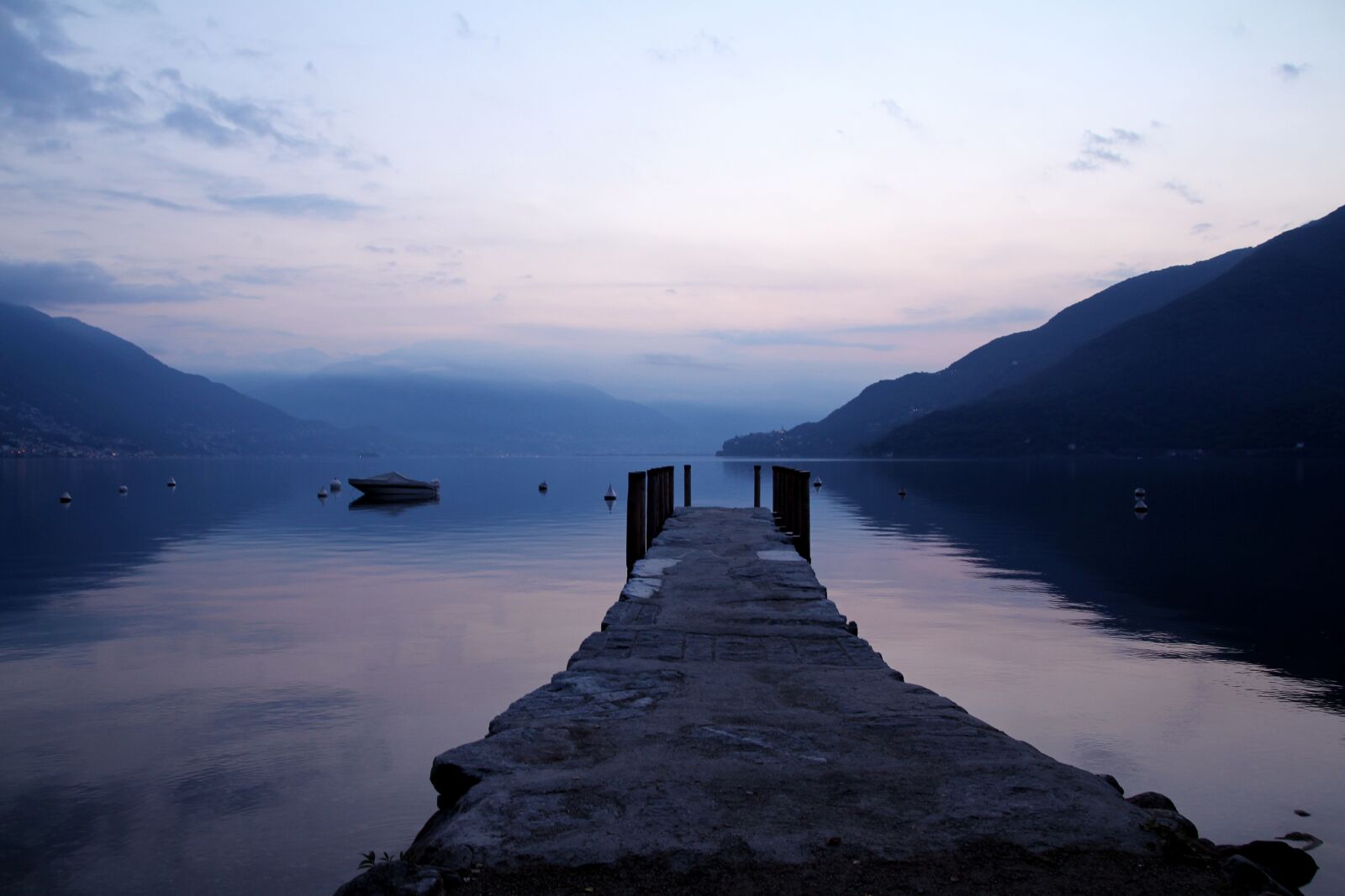 Canon EOS 700D (EOS Rebel T5i / EOS Kiss X7i) sample photo. Lake, web, lago maggiore photography