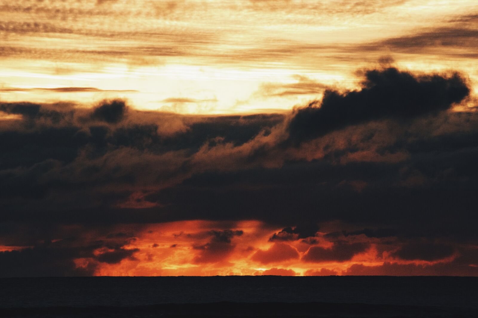 Canon EOS 600D (Rebel EOS T3i / EOS Kiss X5) sample photo. Sunset, dusk, sky photography