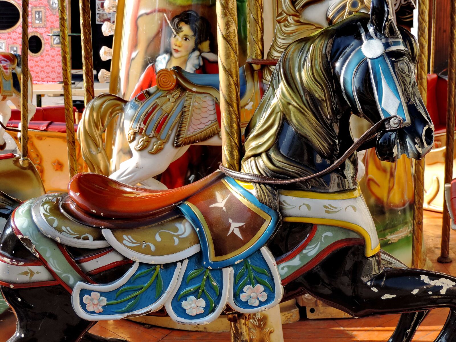 Nikon Coolpix P520 sample photo. Circus, mechanism, carousel, ride photography
