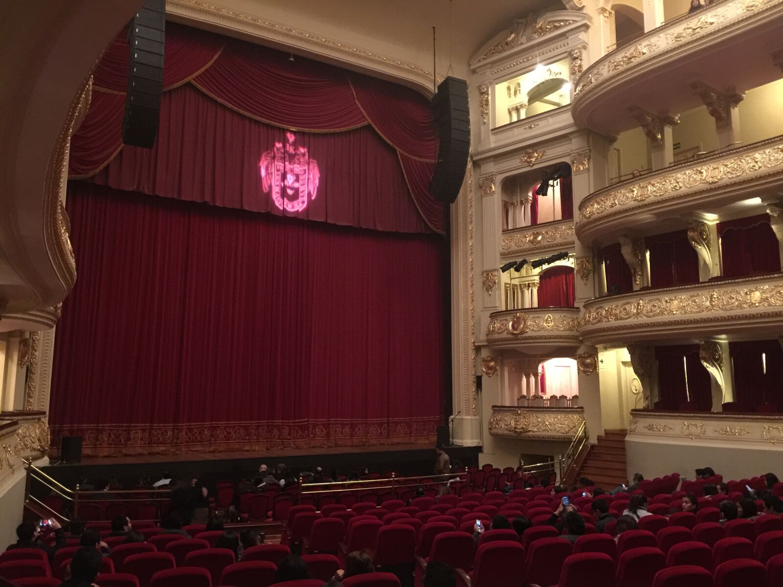 iPhone 6 Plus back camera 4.15mm f/2.2 sample photo. Teatro municipal, lima, peru photography