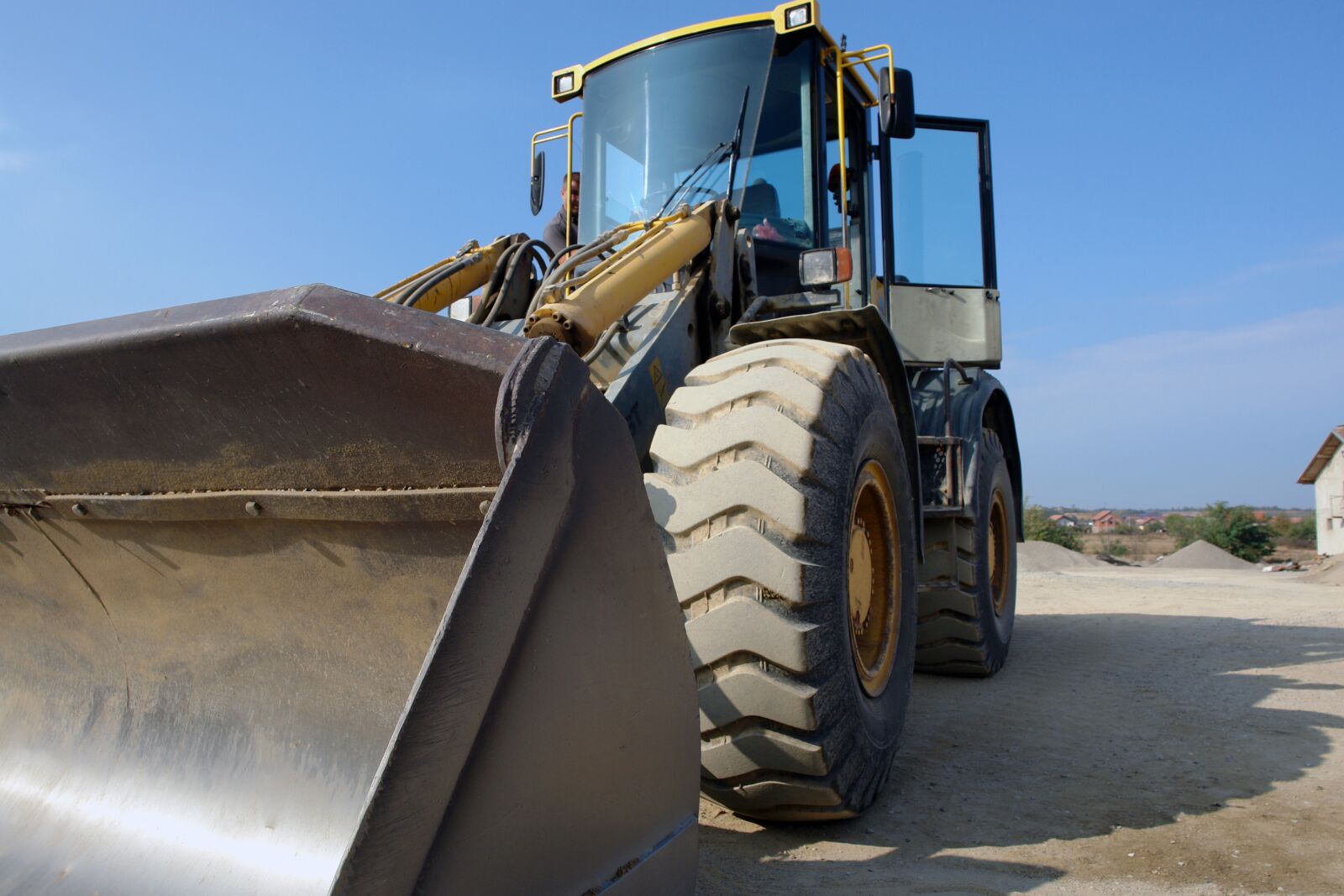 Sony DSC-R1 sample photo. Excavator, sand, industry photography