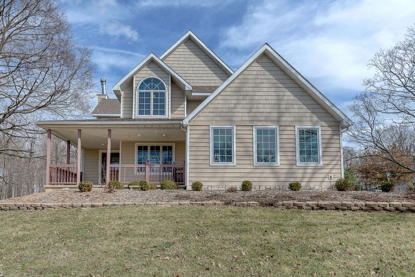 Tamron SP 15-30mm F2.8 Di VC USD sample photo. House, lawn, home photography