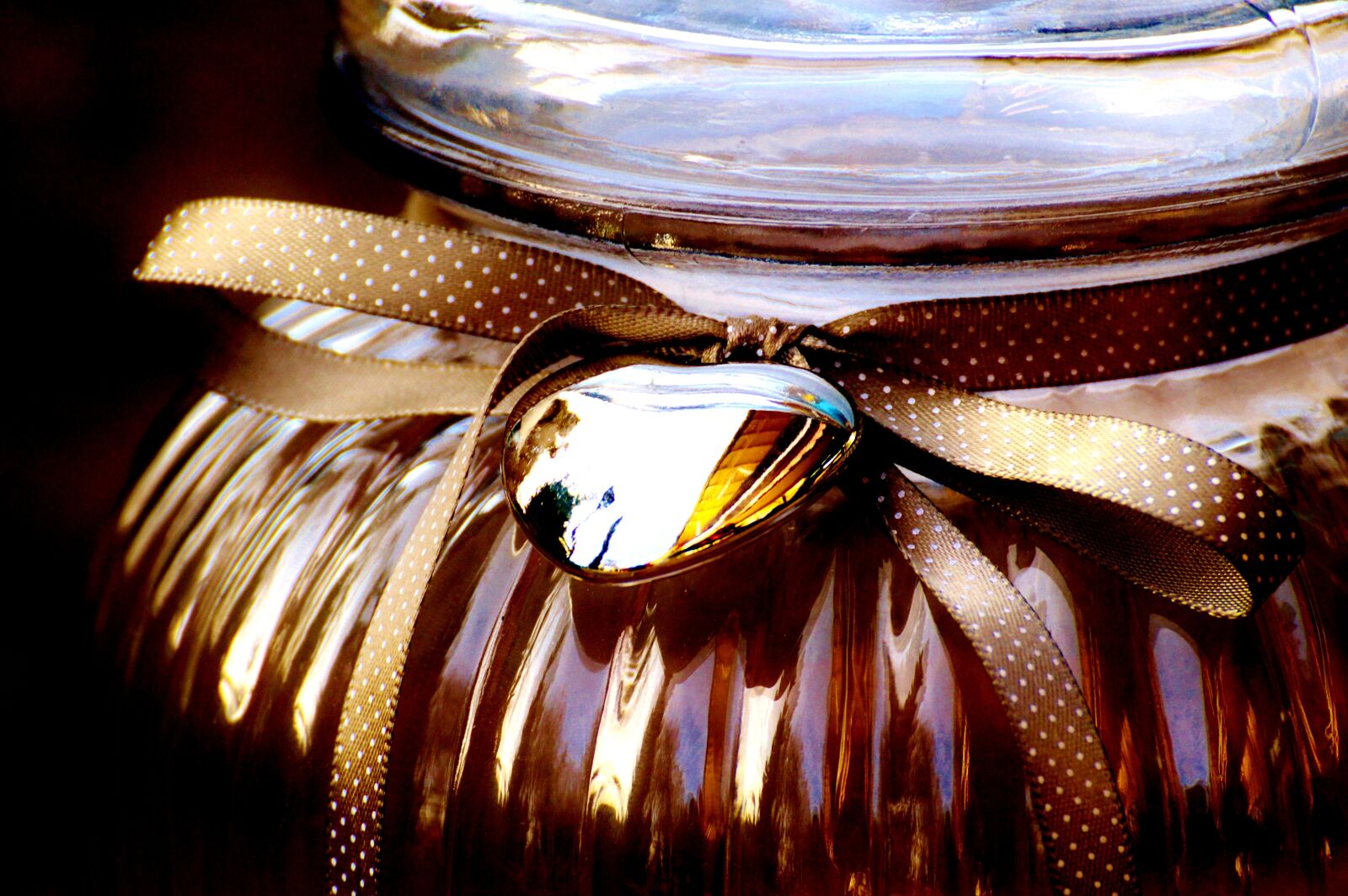 Nikon D3200 sample photo. Cookie jar, glass, candy-glass photography