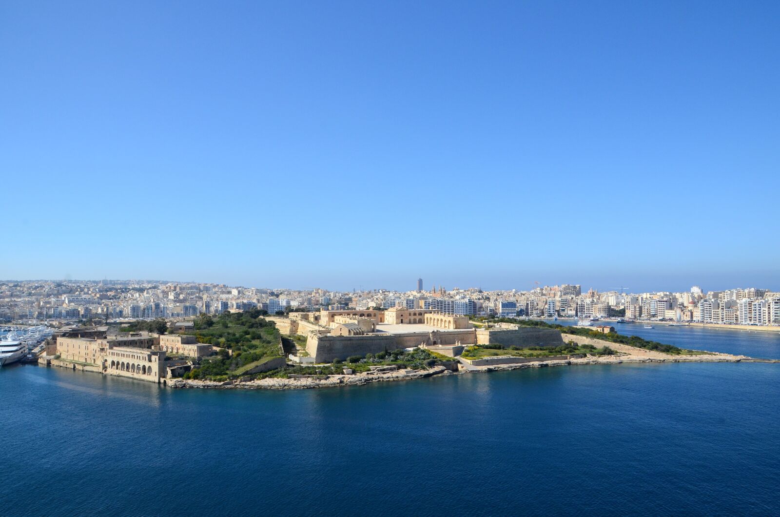 Nikon D7000 sample photo. Malta, city, haven photography
