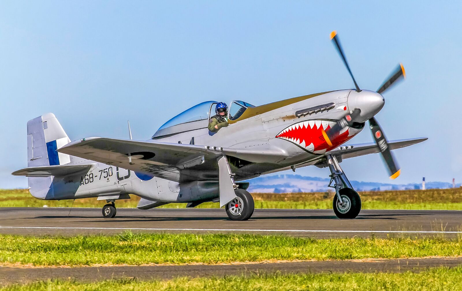 Canon EOS 7D + Canon EF 100-400mm F4.5-5.6L IS USM sample photo. P-51, mustang, fighter photography