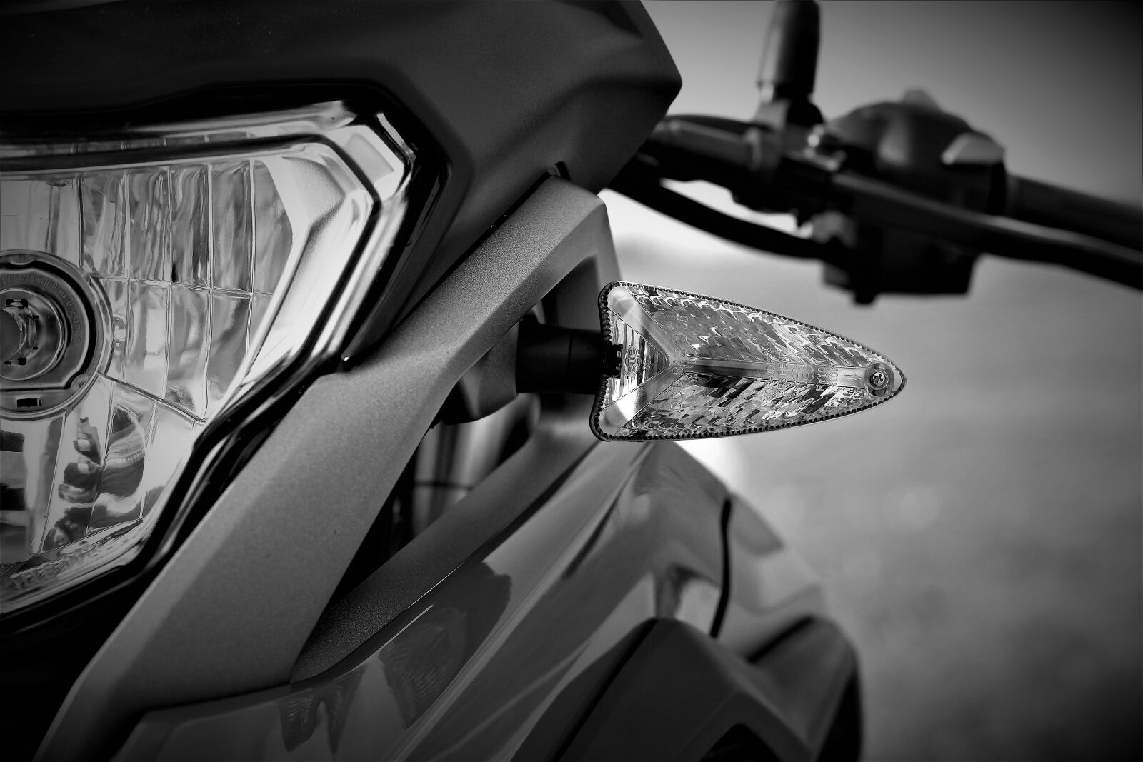 Nikon 1 J5 sample photo. Engine, bmw, gs photography