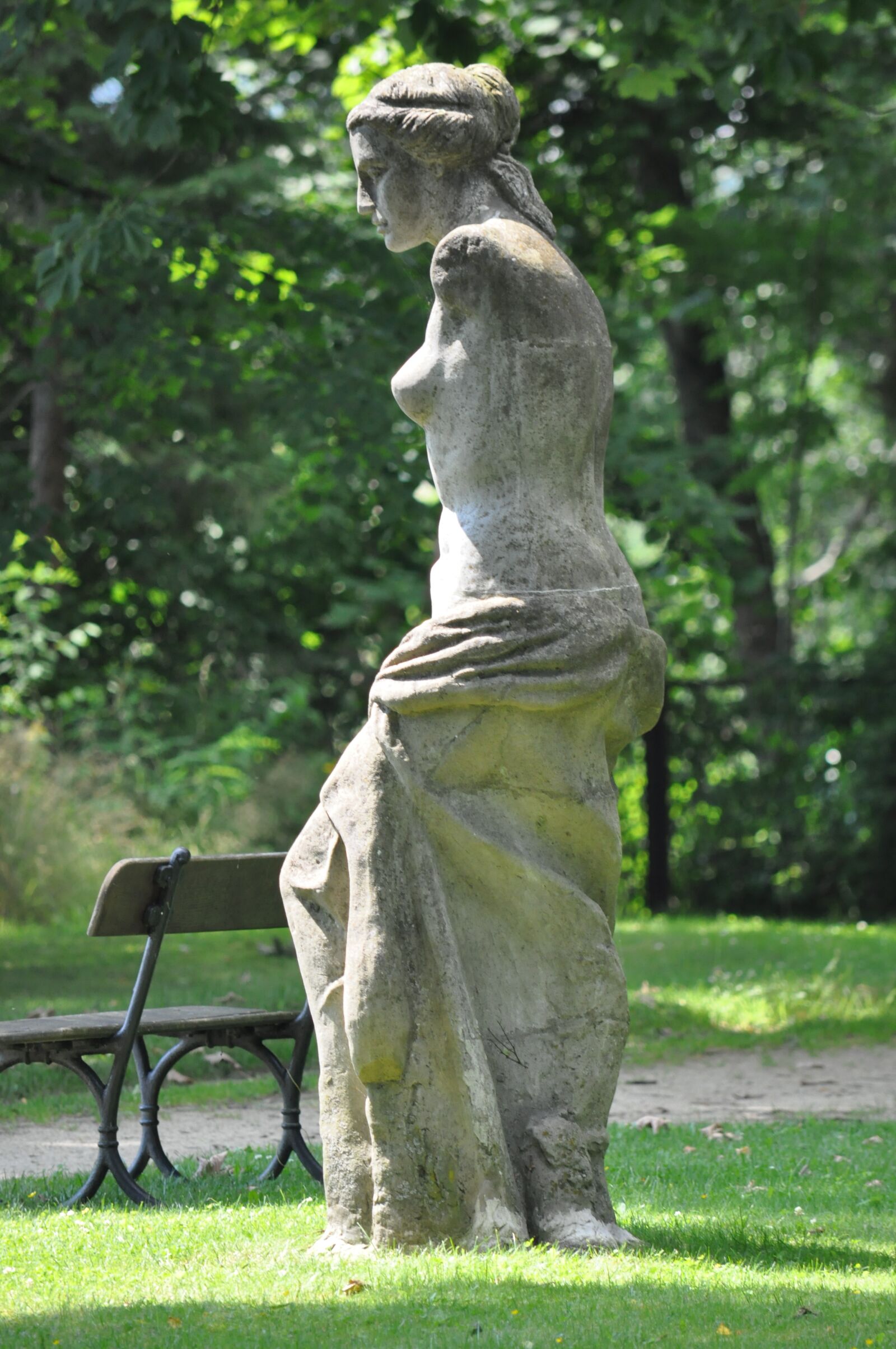 Nikon D90 sample photo. Sculpture, bench, the statue photography