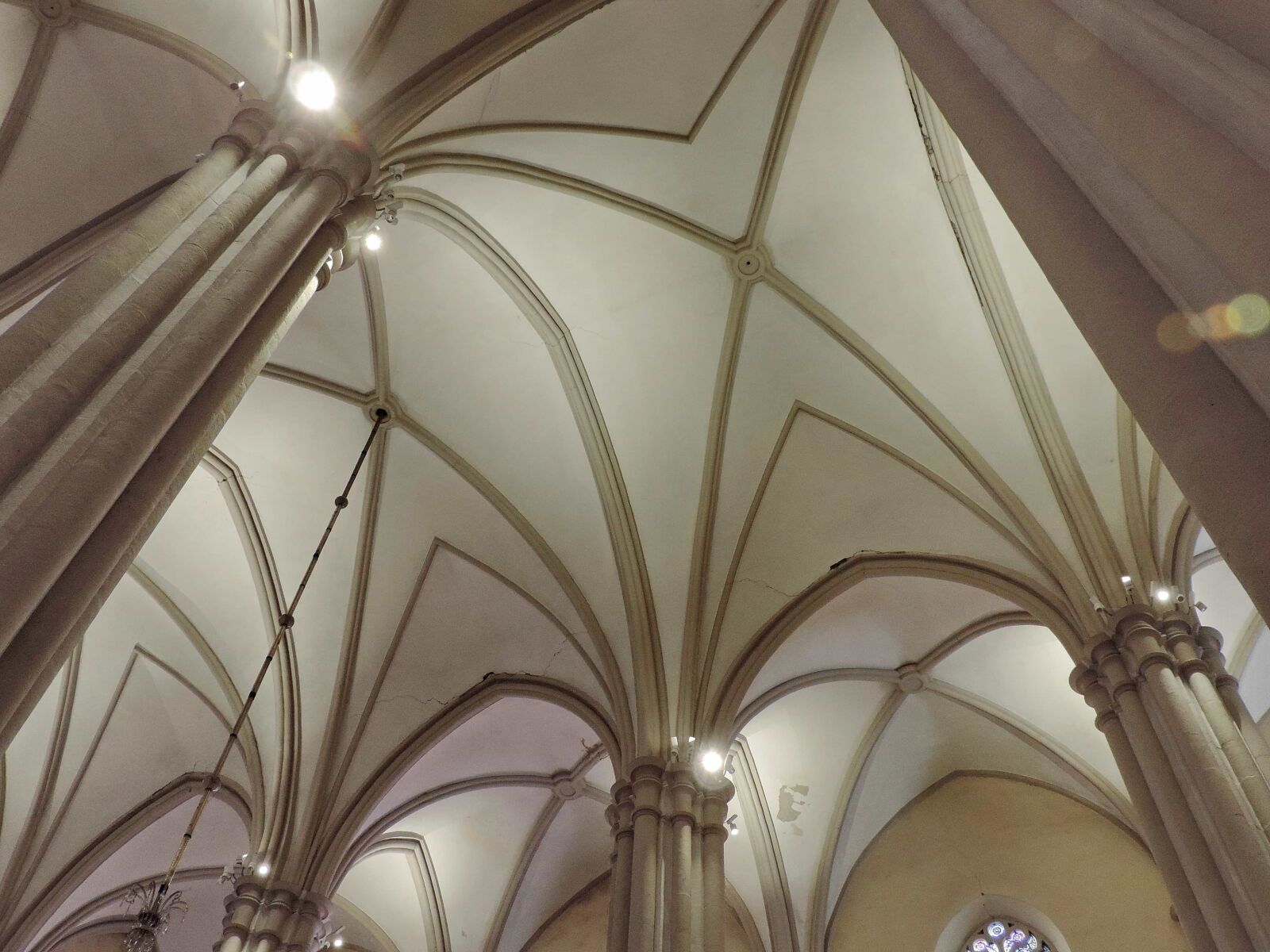 Nikon Coolpix P520 sample photo. Church, roof, covering, cathedral photography