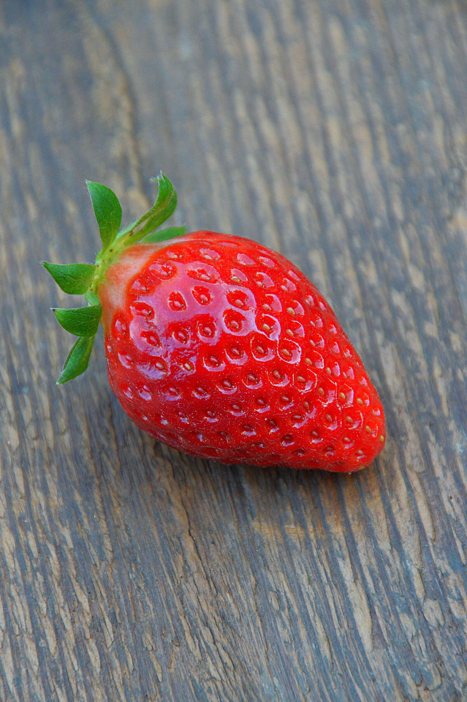 Nikon D3200 sample photo. Strawberry, fruit, ripe fruit photography