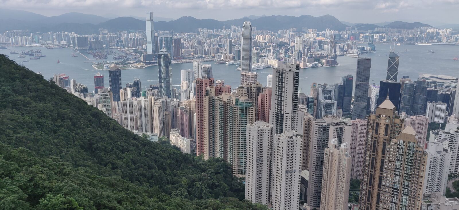 OnePlus A6010 sample photo. Victoria peak, hong kong photography