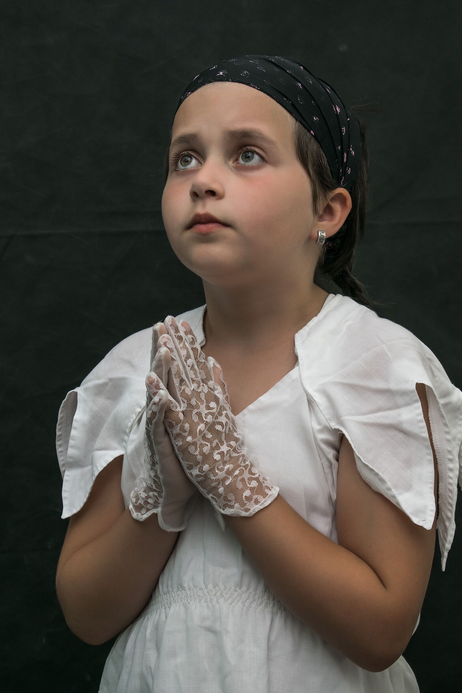 Nikon D5300 sample photo. Eyes, prayer, faith photography