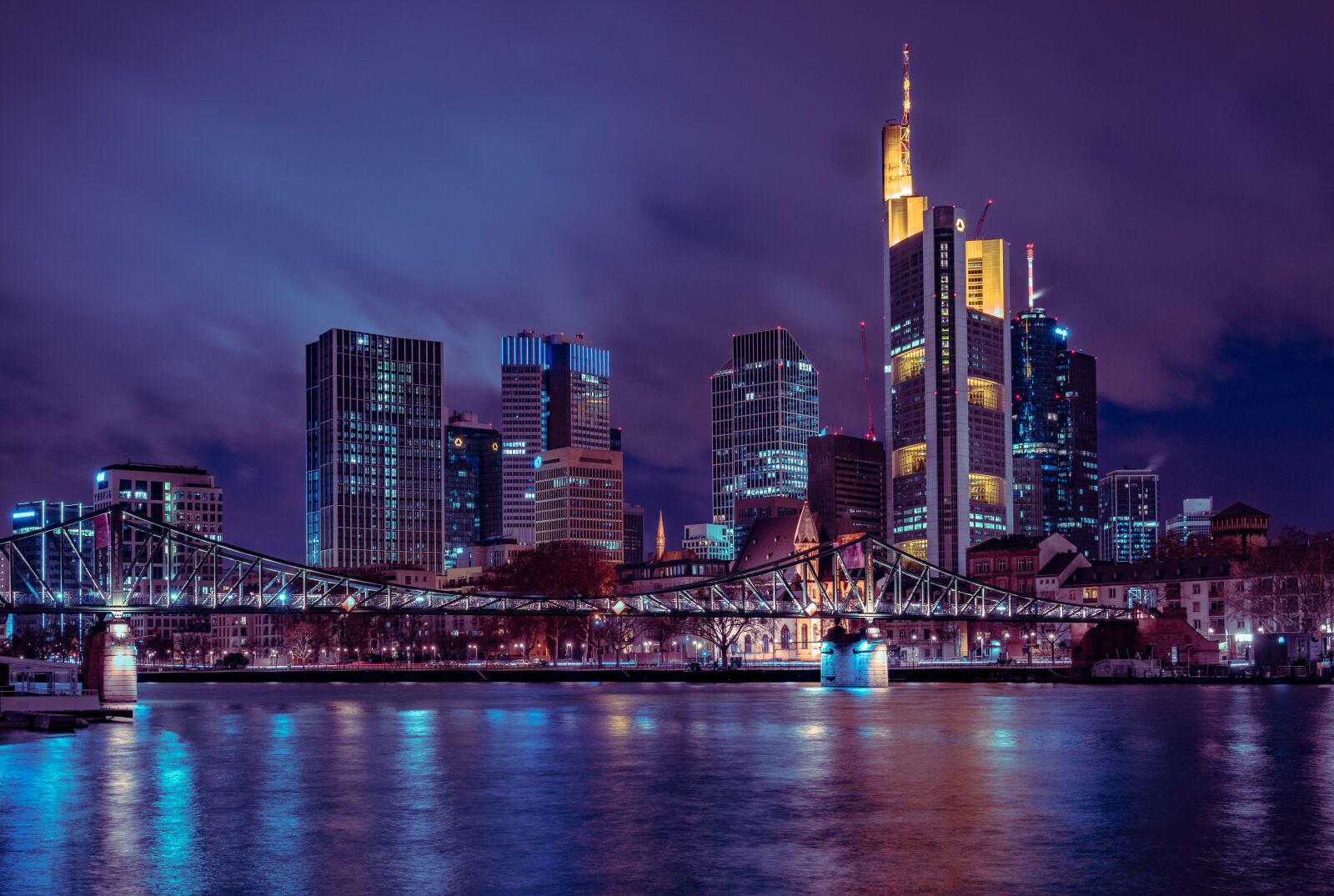 Tamron 28-75mm F2.8 Di III RXD sample photo. Frankfurt, city, skyline photography