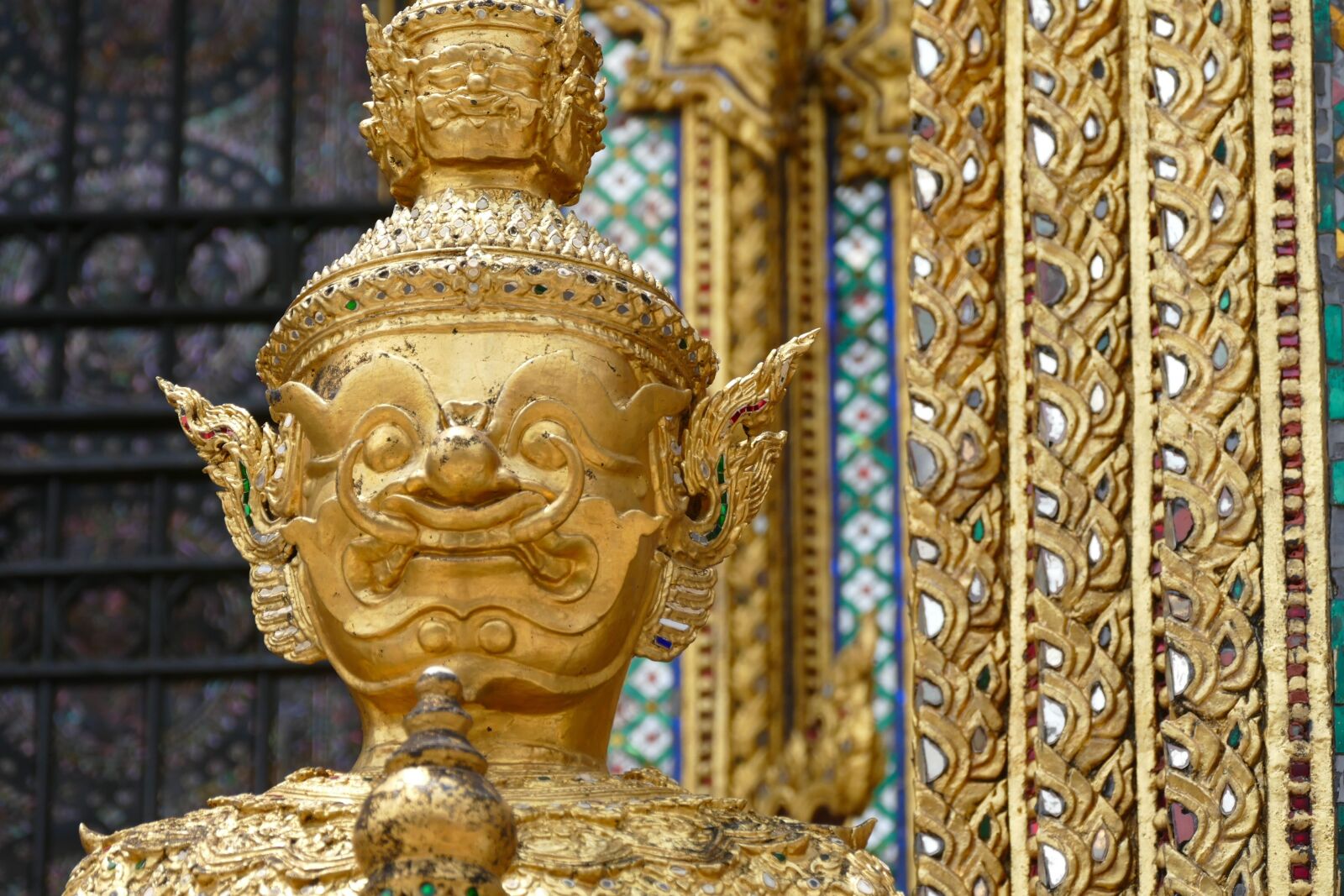 Panasonic Lumix DMC-FZ1000 sample photo. Golden, art, buddha photography