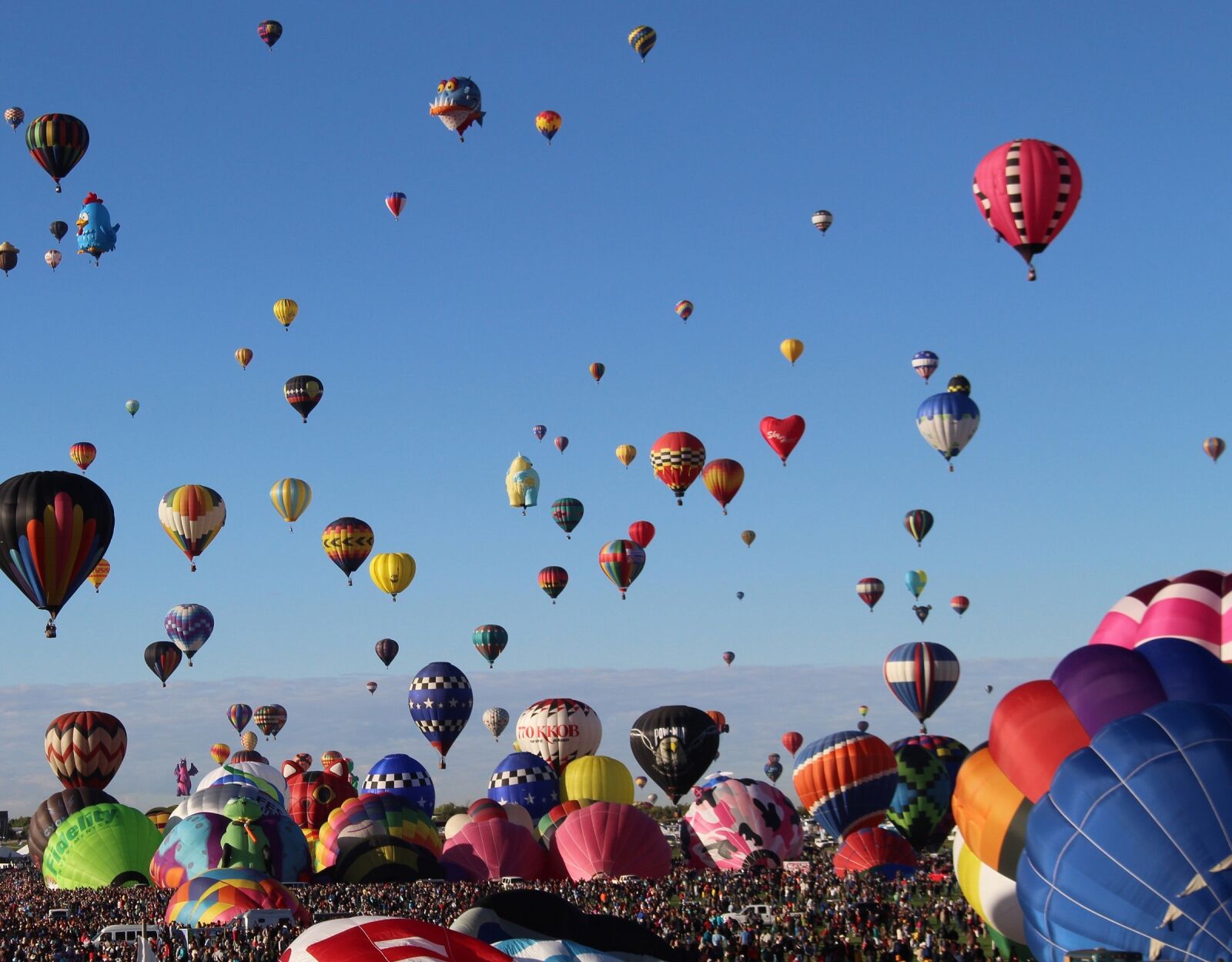 Canon EOS 100D (EOS Rebel SL1 / EOS Kiss X7) sample photo. Hot air balloons, floating photography