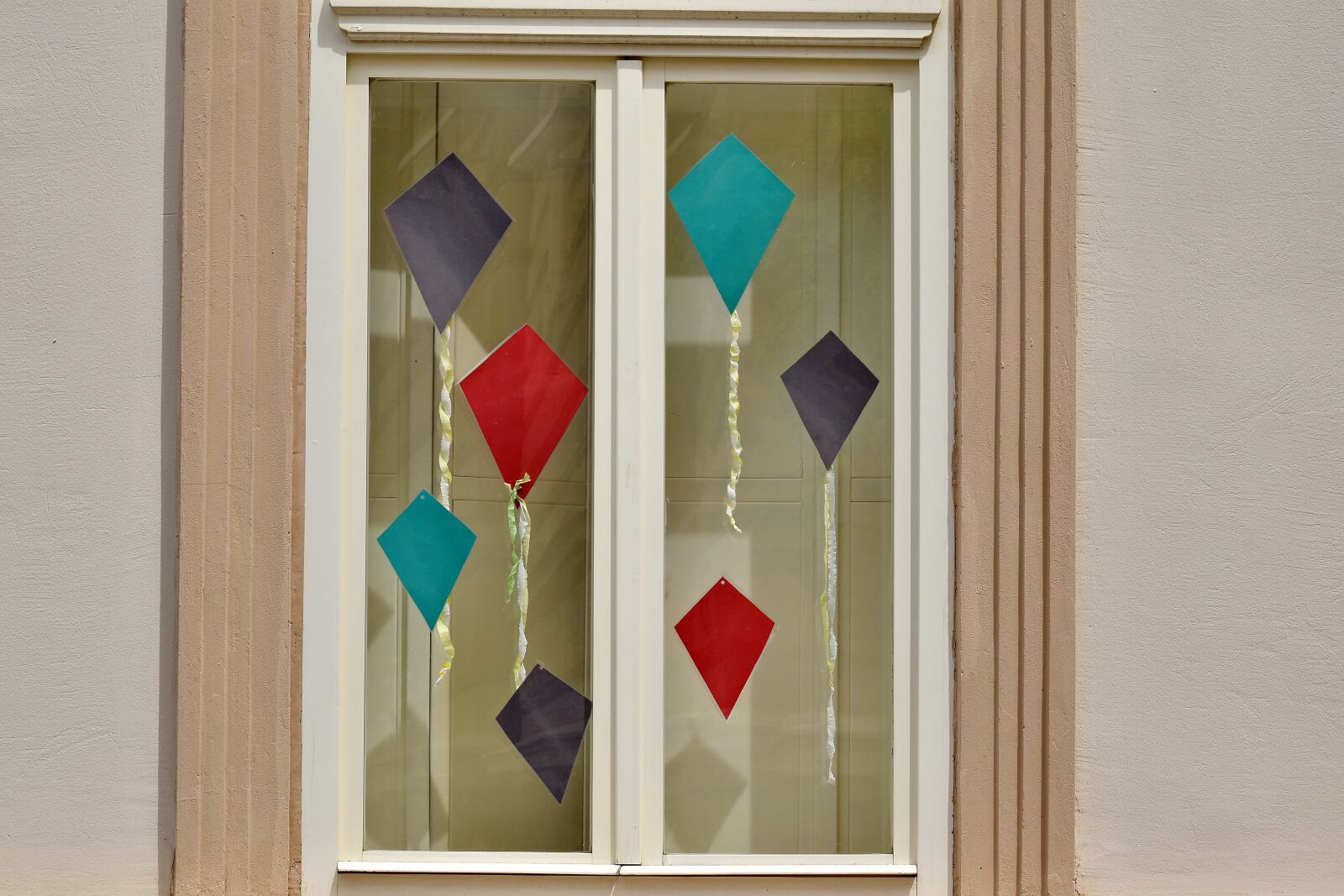 Nikon D5500 sample photo. Decoration, exterior, facade, kite photography
