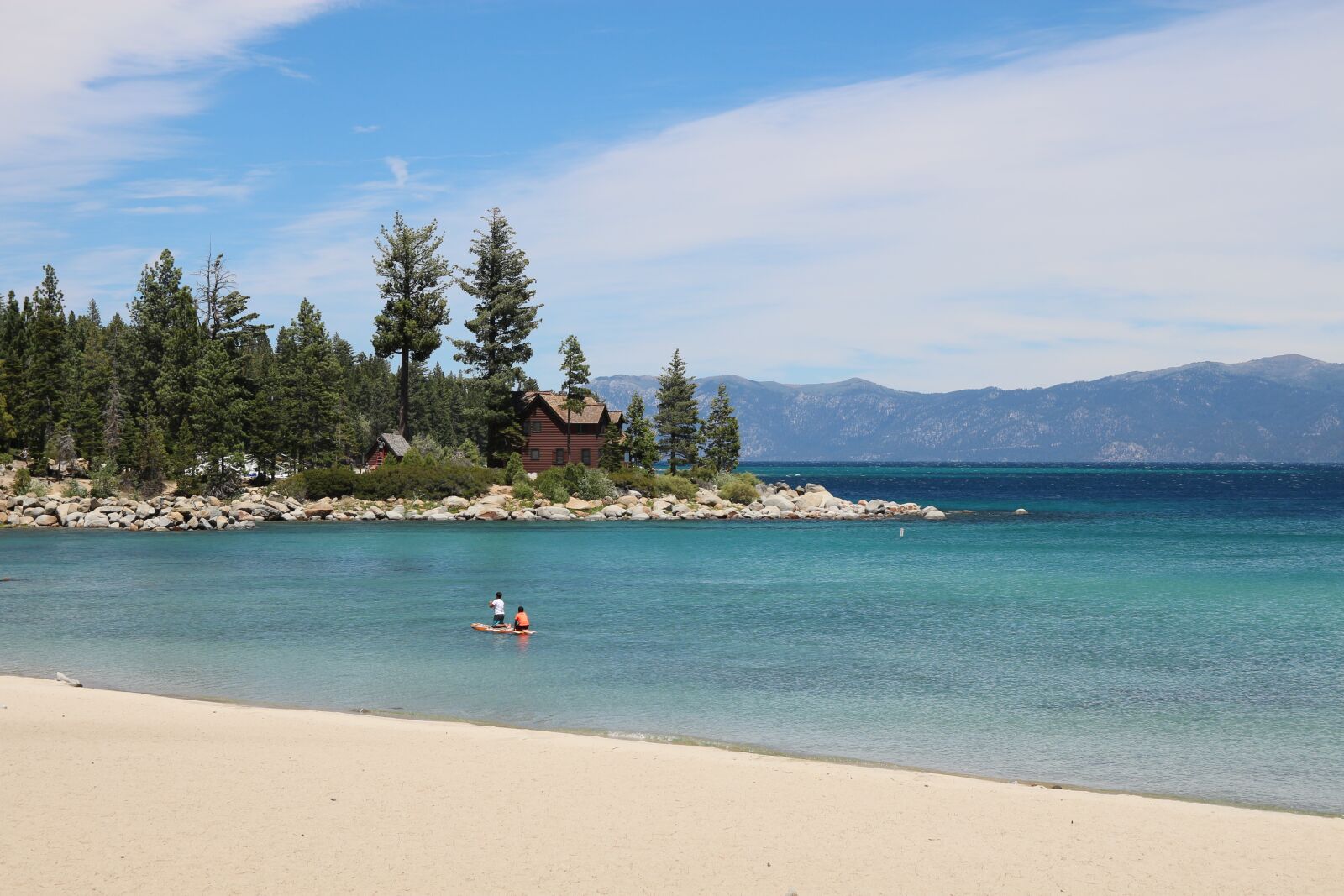 Canon EOS 700D (EOS Rebel T5i / EOS Kiss X7i) sample photo. Beach, forest, mountains photography