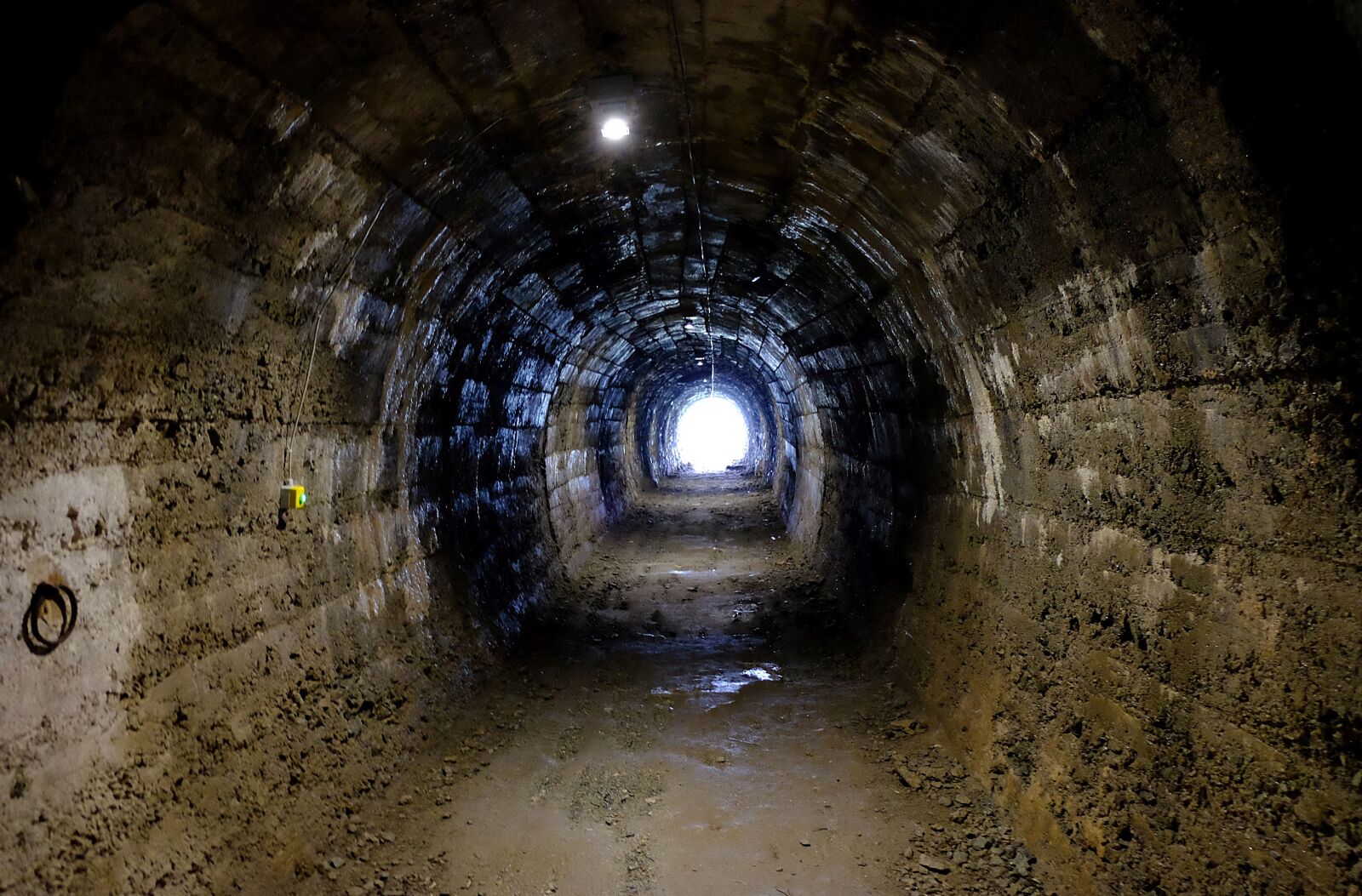 Fujifilm X-T10 sample photo. Tunnel, bunker, cave photography