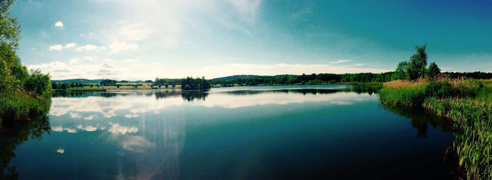 iPhone 5c back camera 4.12mm f/2.4 sample photo. Lake, water, nature photography