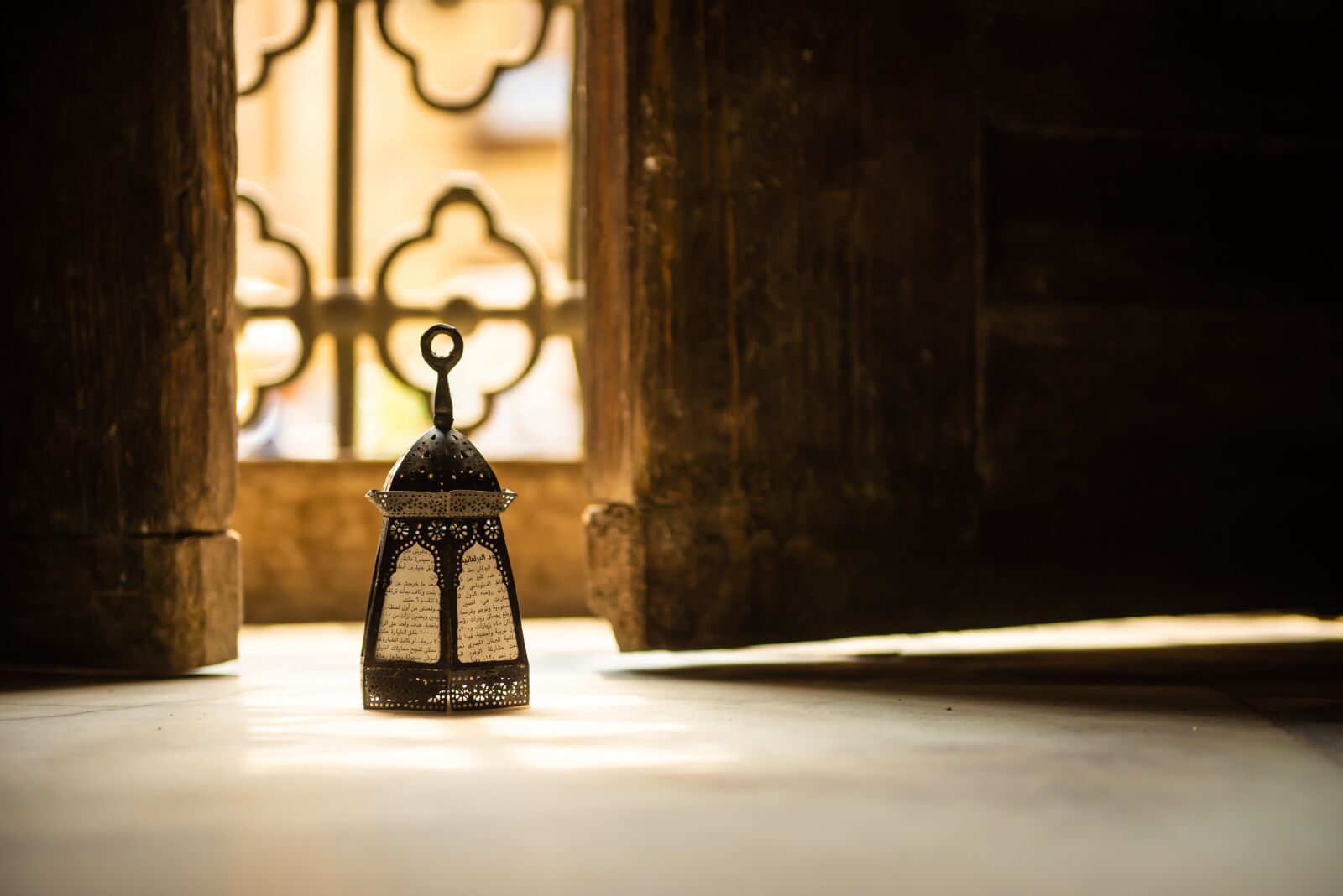 Nikon D610 sample photo. Ramadan, lantern, egypt photography