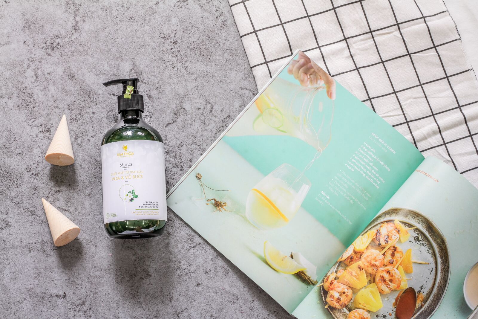 Canon EOS 7D + Canon EF 50mm F1.8 STM sample photo. Flatlay, shampoo, cement photography