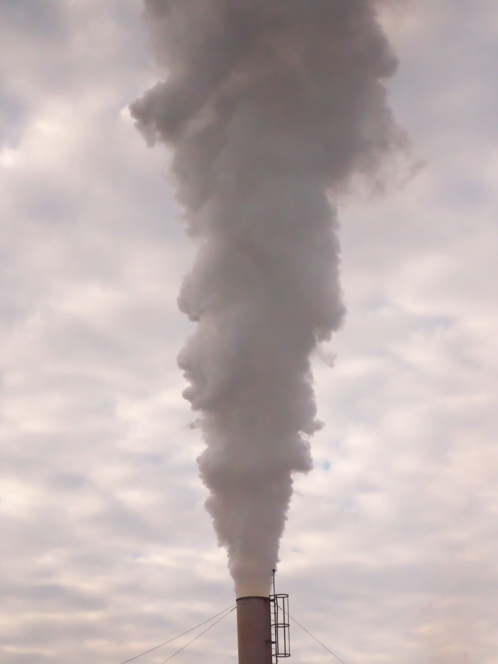 Fujifilm FinePix S1 sample photo. Chimney, clouds, smoke photography