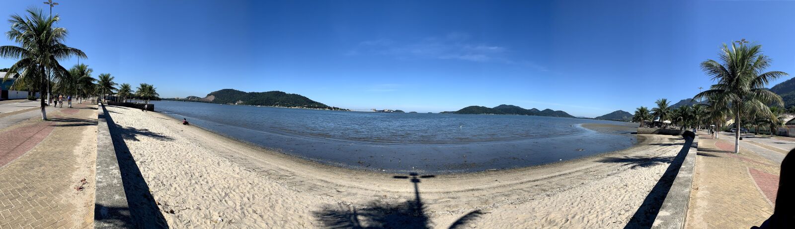Apple iPhone XR sample photo. Beach, large crown, 360 photography