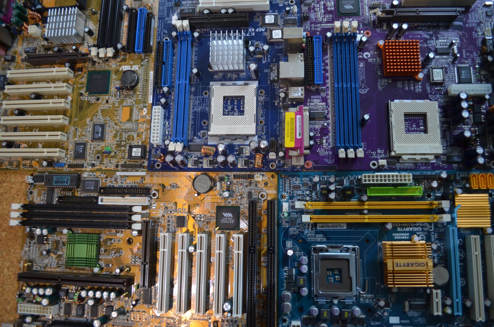 Nikon D5100 sample photo. Boards, motherboard, computer photography